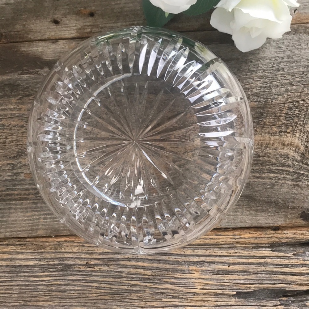 Cut Crystal Large Bowl - Picture 4 of 6